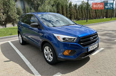 Позашляховик / Кросовер Ford Escape 2016 в Києві