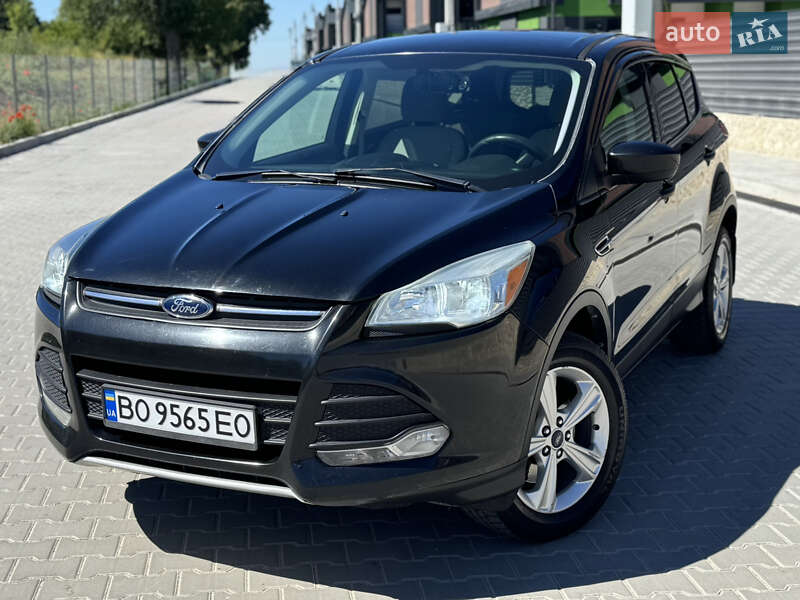 Внедорожник / Кроссовер Ford Escape 2013 в 