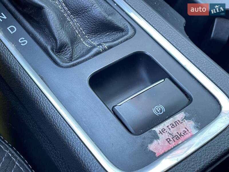 Внедорожник / Кроссовер Ford Escape 2017 в Киеве
