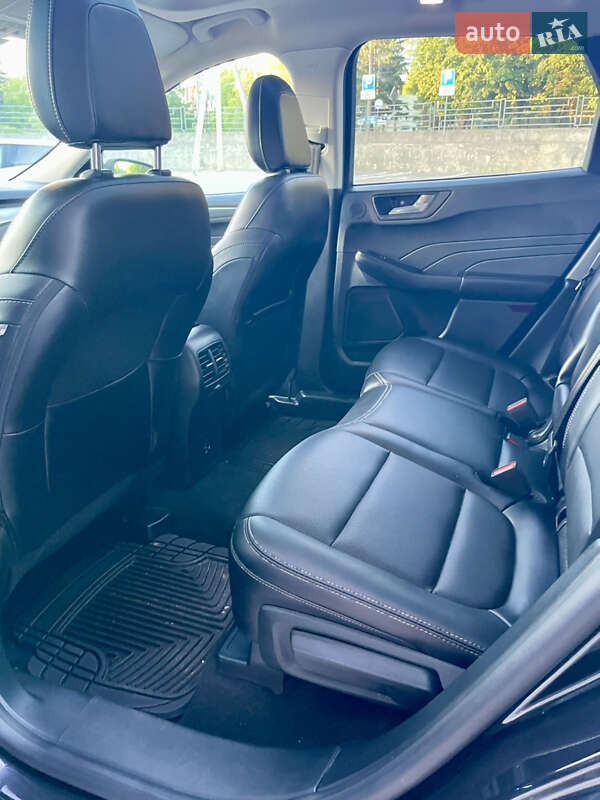 Внедорожник / Кроссовер Ford Escape 2021 в Тернополе