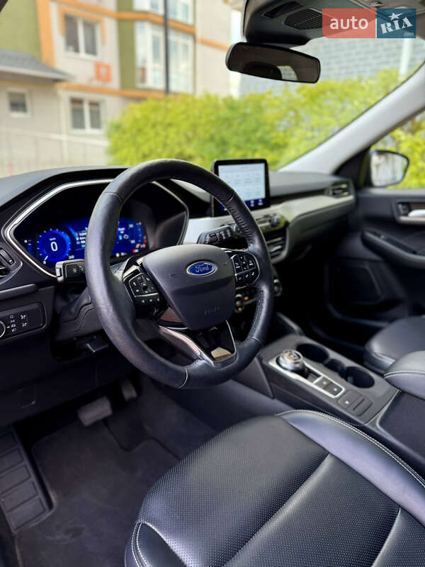 Внедорожник / Кроссовер Ford Escape 2021 в Киеве