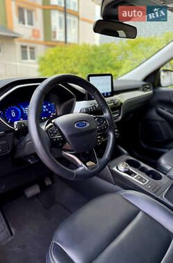 Внедорожник / Кроссовер Ford Escape 2021 в 