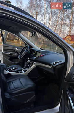 Внедорожник / Кроссовер Ford Escape 2013 в 