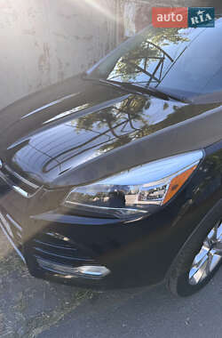 Внедорожник / Кроссовер Ford Escape 2014 в 