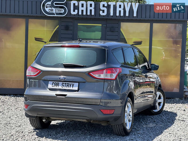 Внедорожник / Кроссовер Ford Escape 2014 в Стрые