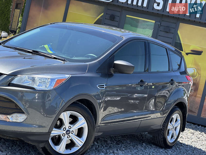Внедорожник / Кроссовер Ford Escape 2014 в Стрые
