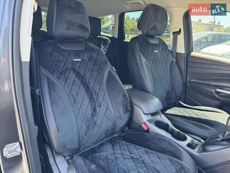 Внедорожник / Кроссовер Ford Escape 2014 в Стрые