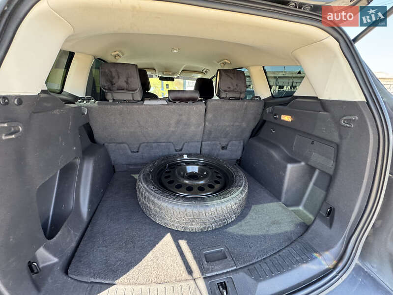 Внедорожник / Кроссовер Ford Escape 2014 в Стрые