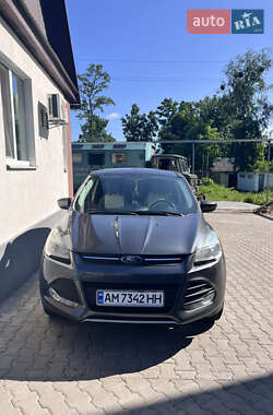 Внедорожник / Кроссовер Ford Escape 2014 в 