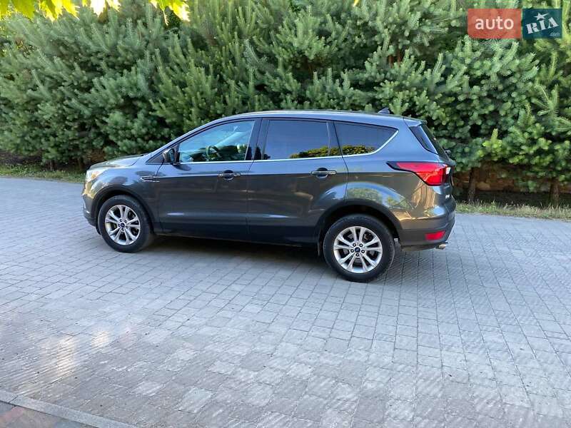 Внедорожник / Кроссовер Ford Escape 2019 в Луцке фото 6 Внедорожник / Кроссовер Ford Escape 2019 в Луцке