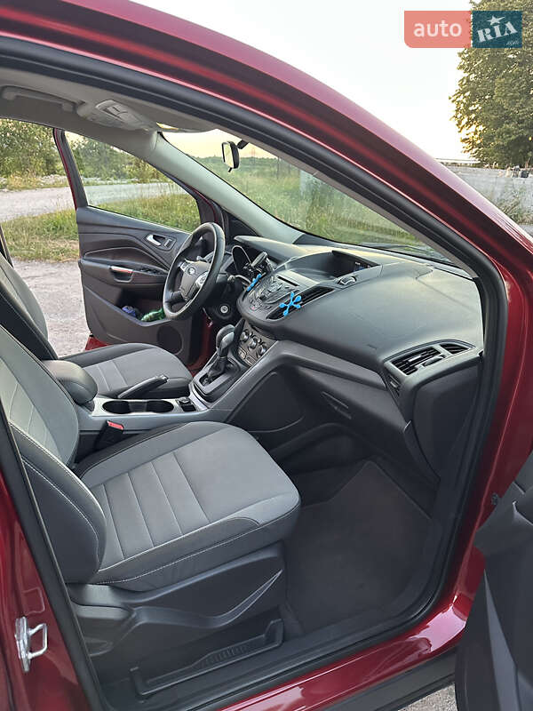 Внедорожник / Кроссовер Ford Escape 2015 в Золочеве фото 14 Внедорожник / Кроссовер Ford Escape 2015 в Золочеве