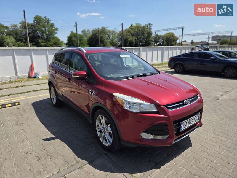 Внедорожник / Кроссовер Ford Escape 2015 в 