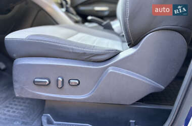Внедорожник / Кроссовер Ford Escape 2015 в 