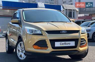 Внедорожник / Кроссовер Ford Escape 2014 в 
