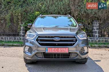 Внедорожник / Кроссовер Ford Escape 2018 в 
