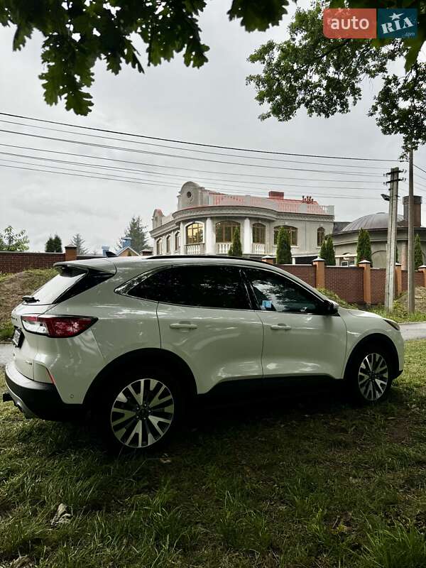 Внедорожник / Кроссовер Ford Escape 2020 в Сумах