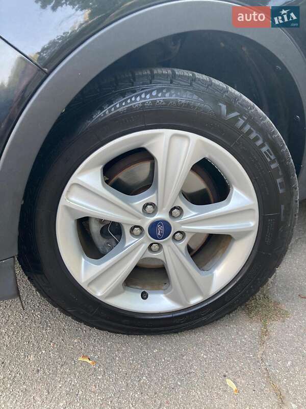 Внедорожник / Кроссовер Ford Escape 2012 в Полтаве