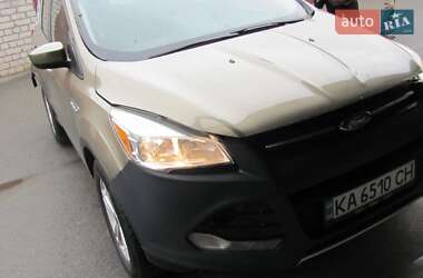 Внедорожник / Кроссовер Ford Escape 2013 в 
