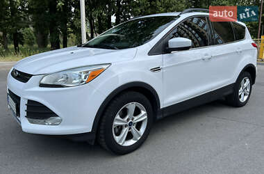 Внедорожник / Кроссовер Ford Escape 2015 в Чернигове