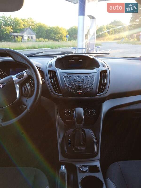 Внедорожник / Кроссовер Ford Escape 2012 в Мене