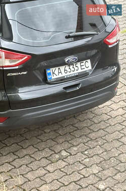 Внедорожник / Кроссовер Ford Escape 2013 в 