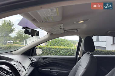 Внедорожник / Кроссовер Ford Escape 2013 в 