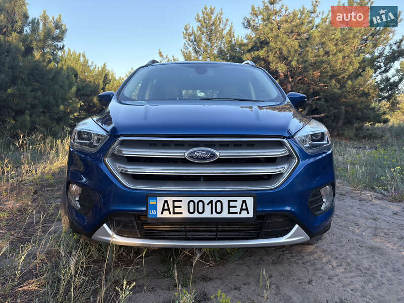 Внедорожник / Кроссовер Ford Escape 2018 в Днепре