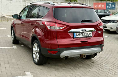 Внедорожник / Кроссовер Ford Escape 2014 в 