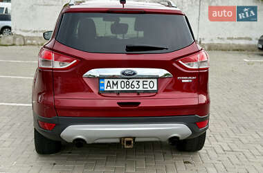 Внедорожник / Кроссовер Ford Escape 2014 в 