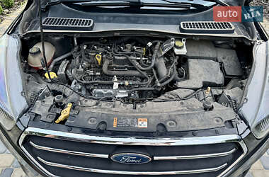 Внедорожник / Кроссовер Ford Escape 2019 в 