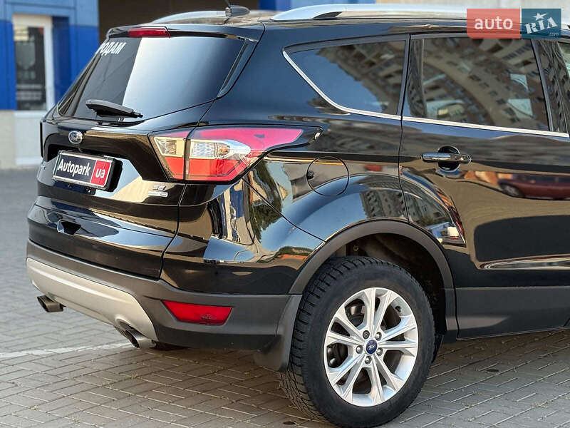 Позашляховик / Кросовер Ford Escape 2017 в Одесі