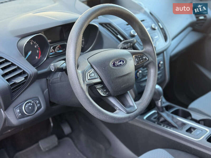 Позашляховик / Кросовер Ford Escape 2017 в Одесі
