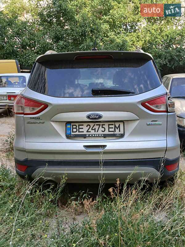 Внедорожник / Кроссовер Ford Escape 2014 в Николаеве