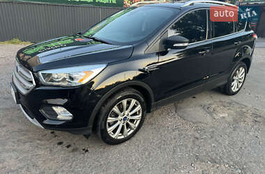 Внедорожник / Кроссовер Ford Escape 2017 в 