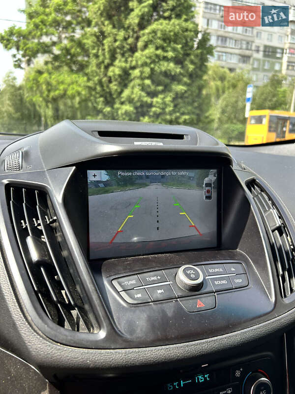 Позашляховик / Кросовер Ford Escape 2016 в Сумах