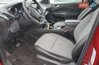 Внедорожник / Кроссовер Ford Escape 2017 в 