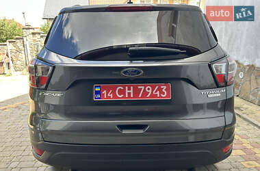 Внедорожник / Кроссовер Ford Escape 2017 в 