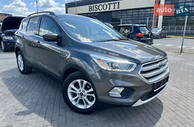 Позашляховик / Кросовер Ford Escape 2017 в 
