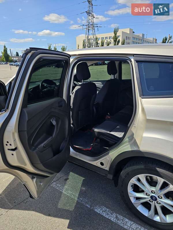Позашляховик / Кросовер Ford Escape 2018 в Києві