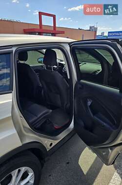 Внедорожник / Кроссовер Ford Escape 2018 в 