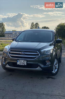 Внедорожник / Кроссовер Ford Escape 2017 в Тернополе