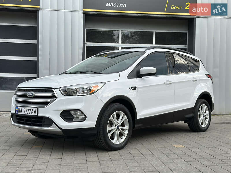 Внедорожник / Кроссовер Ford Escape 2018 в Дрогобыче