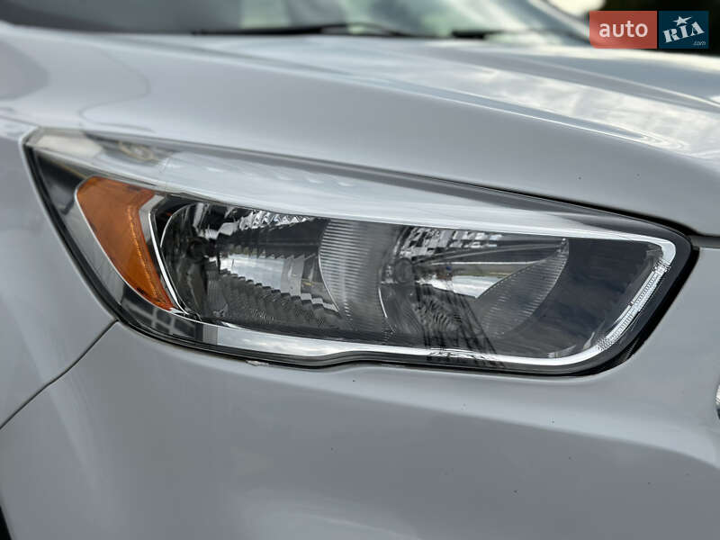Внедорожник / Кроссовер Ford Escape 2018 в Дрогобыче