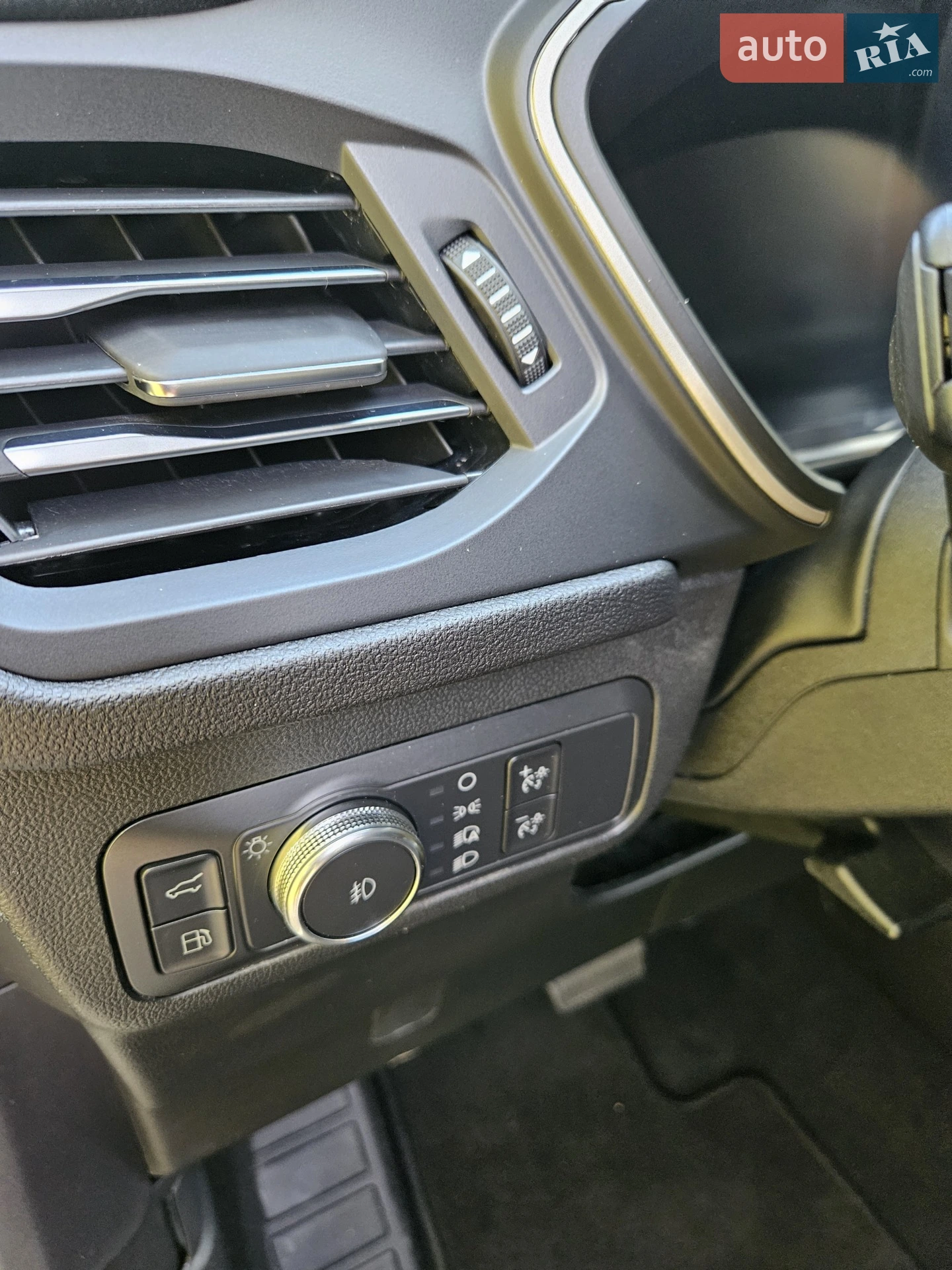 2021 Ford Escape - мініатюра 25