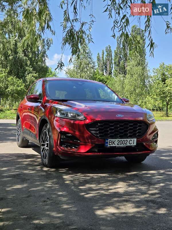 Внедорожник / Кроссовер Ford Escape 2021 в Ровно