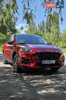 Внедорожник / Кроссовер Ford Escape 2021 в 