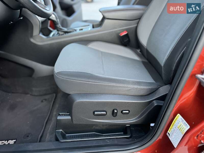 Внедорожник / Кроссовер Ford Escape 2018 в Тернополе