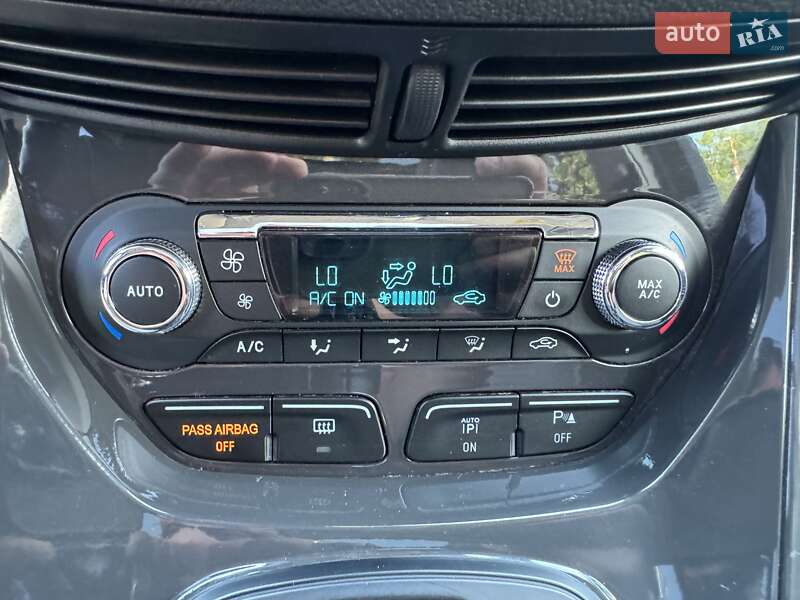 Внедорожник / Кроссовер Ford Escape 2015 в Одессе