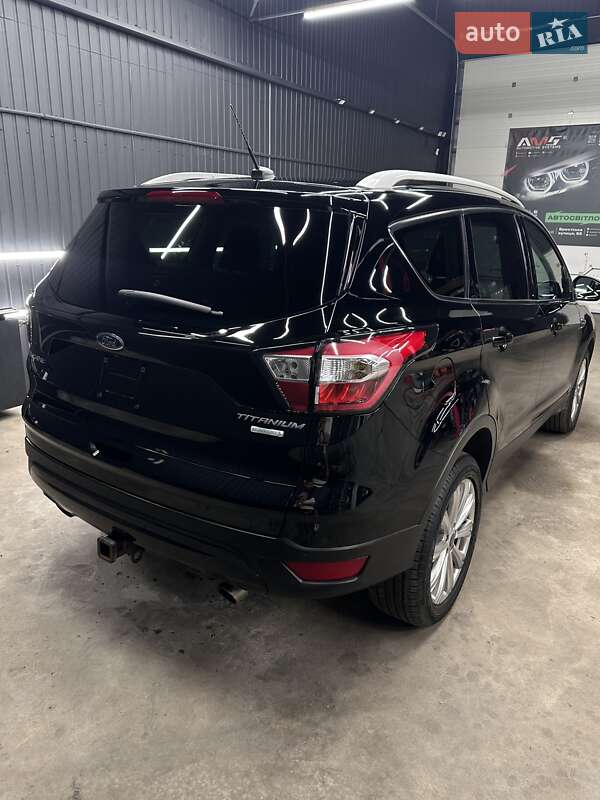Внедорожник / Кроссовер Ford Escape 2016 в Одессе