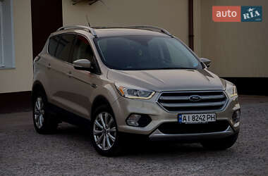 Позашляховик / Кросовер Ford Escape 2017 в Києві